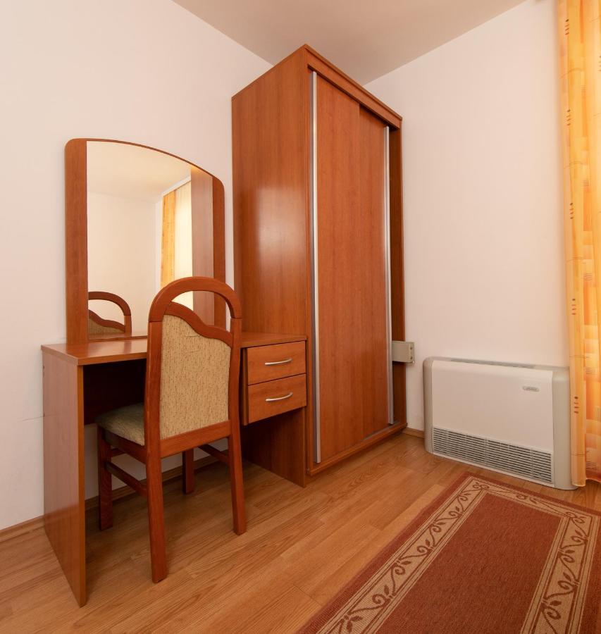 Apartmani Biser Tučepi Eksteriør bilde