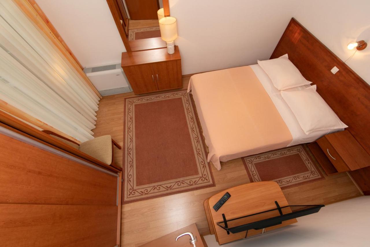 Apartmani Biser Tučepi Eksteriør bilde