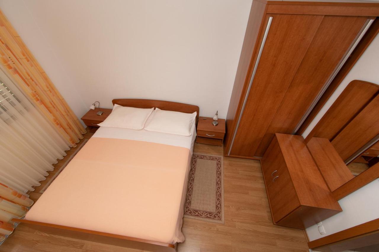 Apartmani Biser Tučepi Rom bilde